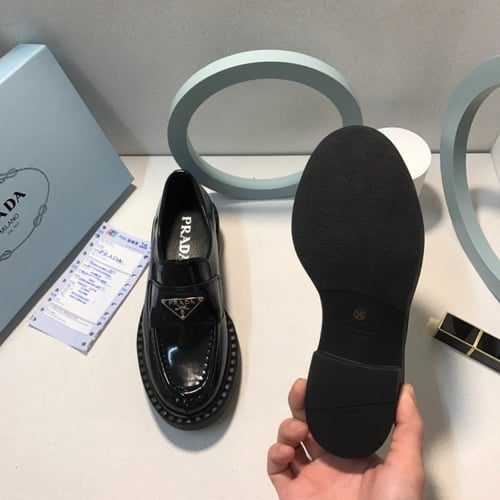 حذاء برادا نسائي لونين مقاس