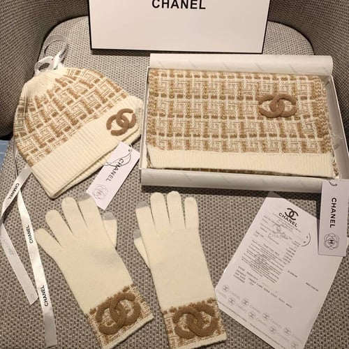 طقم شانيل شتوي 3 قطع ماستر مع العلبة