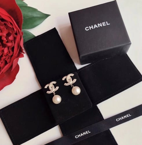 حلق شانيل جودة عالية شامل الملحقات