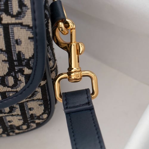 حقيبة ديور بوبي بليك ماستر حجم 22 cm