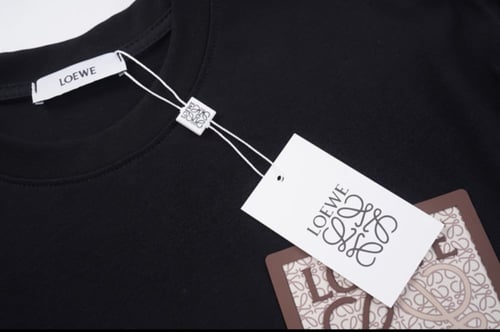 تيشيرت لويفي لون بيج للتوصيل الفوري جودة عالية