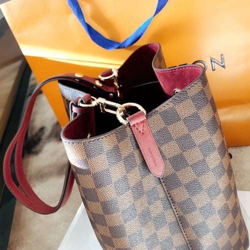 شنطة لويس فيتون مونوجرام مع الملحقات