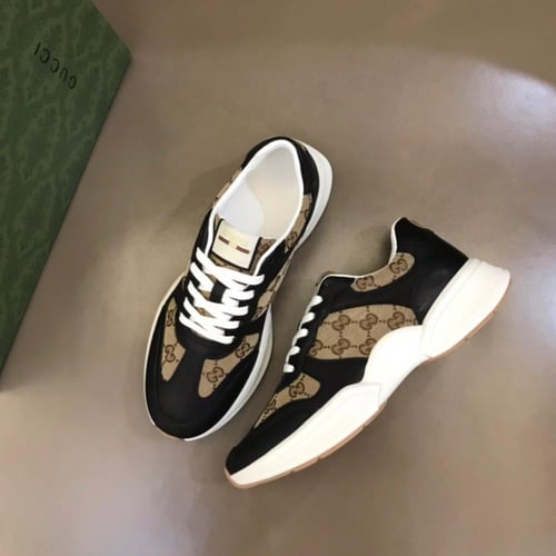 سنيكرز رجالي ماركة قوتشي ماستر شامل الملحقات