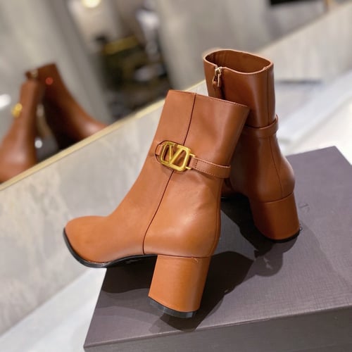 بوت فالنتينو جزمة ماستر مع العلبة