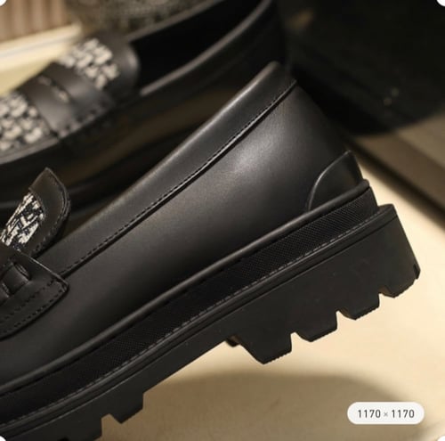 حذاء ديور ماستر للتوصيل الفوري شامل الملحقات