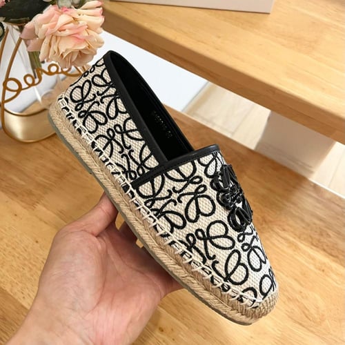 حذاء فلات لويفي ماستر شامل الملحقات