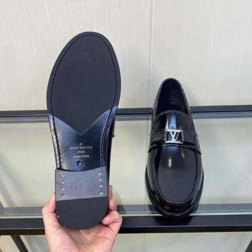 حذاء لويس فيتون ماستر شامل الملحقات