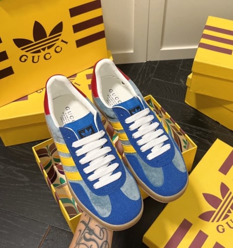 حذاء سنكرس تعاون قوتشي مع اديداس ماستر شامل الملحق...