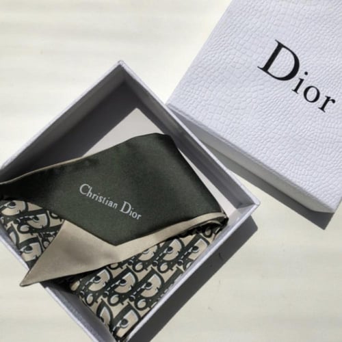 ديور سكارف حريري