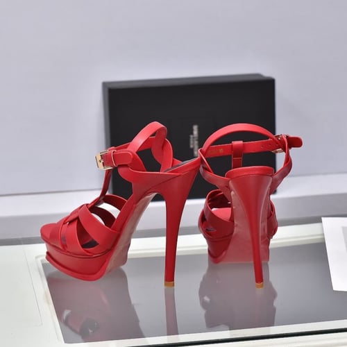 حذاء سان لوران ماستر شامل الملحقات