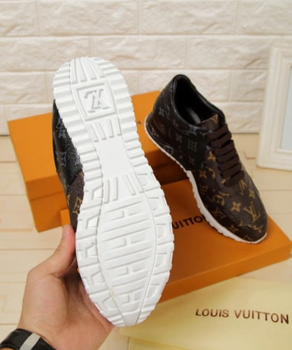 احذية لويس فيتون رجالي