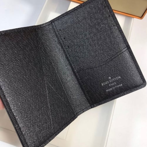 محفظة لويس فيتون