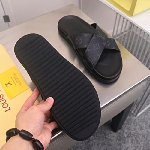 نعال لويس فيتون لونين ماستر رجالي شامل الملحقات