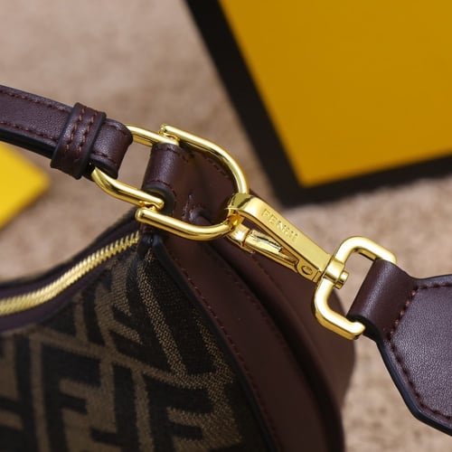 حقيبة ماركة فندي 3 ألوان ماستر شامل الملحقات