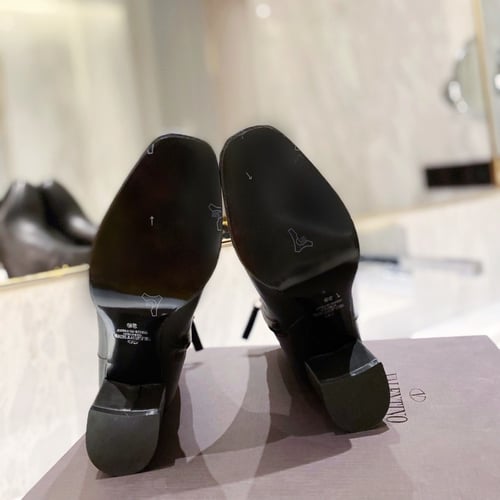 بوت فالنتينو جزمة ماستر مع العلبة