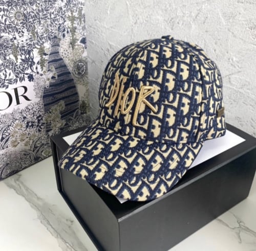 قبعات ديور كاب ماستر للتوصيل الفوري