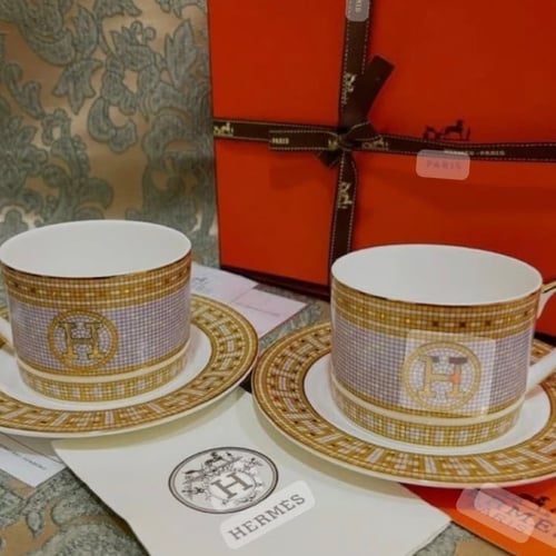 طقم اكواب هيرمز كوبين مع الصحن شامل الملحقات