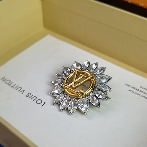 حلق لويس فيتون ماستر مع الملحقات