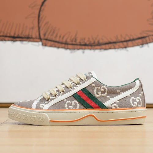 حذاء قوتشي سنيكرز ماستر