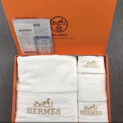 مناشف هيرمز طقم مكون من 3 قطع مع العلبة