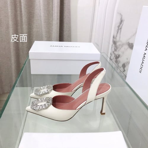 كعب امينة معادي لونين ماستر مع العلبة