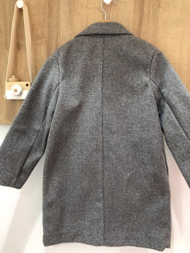 جاكيت متوسط الطول