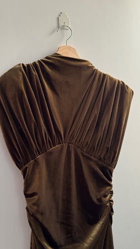 فستان مخمل زيتي