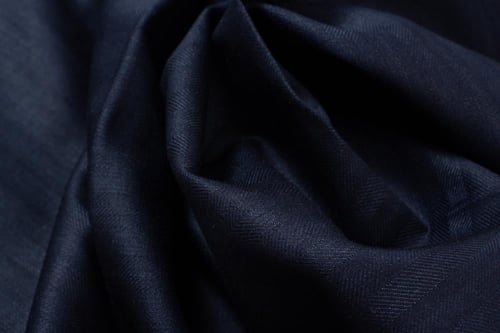 قماش شتوي رجالي مقلم تقليمه وسيعه بظل لون كحلي كلا...