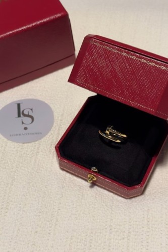 خاتم CR العريض