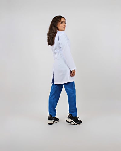 لاب كوت طبي نسائي L01