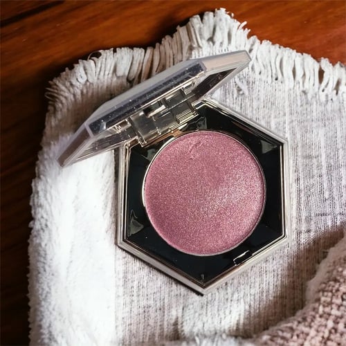 هايلايتر ريل بيوتي wattabrat