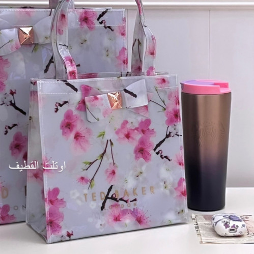 تيد بيكر حجم صغير