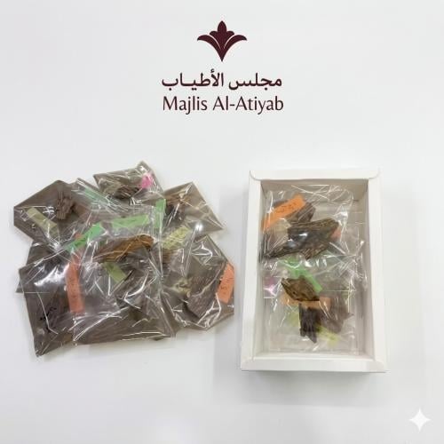 عينات 12 نوع عود