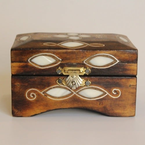 صندوق صغير للمجوهرات خشب مطعم بالصدف