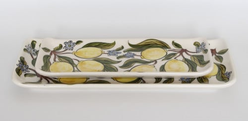 طقم مكون من صحنين سيراميك برسم الليمون