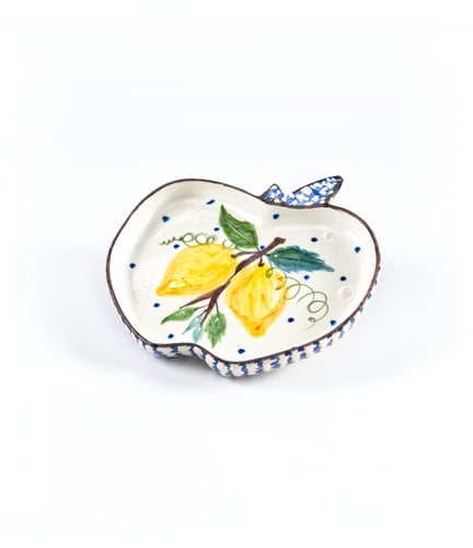 صحن على شكل تفاح