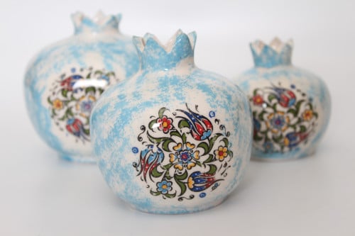 فازة على شكل رمان مكون من 3 قطع اللون أزرق