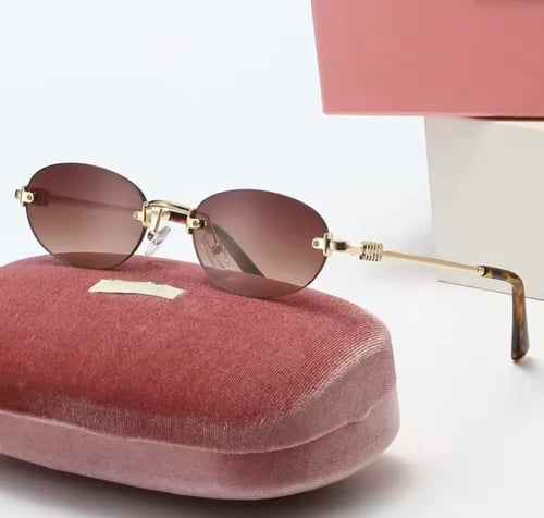 نظارة miumiuبدون إطار