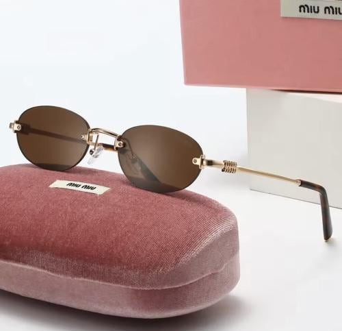 نظارة miumiuبدون إطار