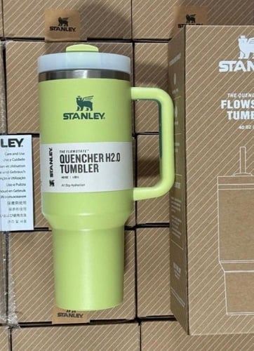 كوب من الفولاذ المقاوم للصدأ