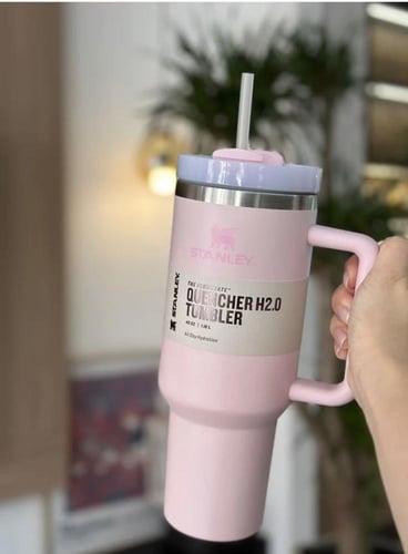 كوب من الفولاذ المقاوم للصدأ