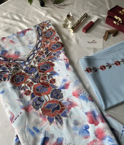 مخور حرير مع طرحة