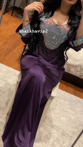 مخور حرير ارماني مرصع بالكرستالات مع بشت-ليلكي