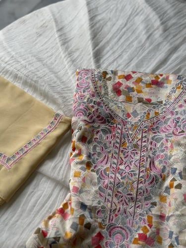 مخور حرير مع طرحة