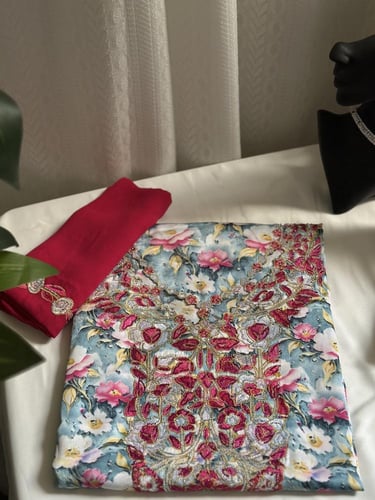 مخور حرير مخرم مع طرحة مطرزة