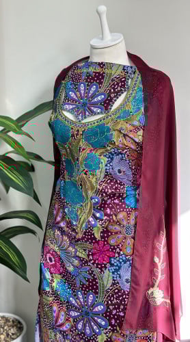 مخور مخرم حرير متروس فصوص اندونسي ناعم مع طرحة مطر...