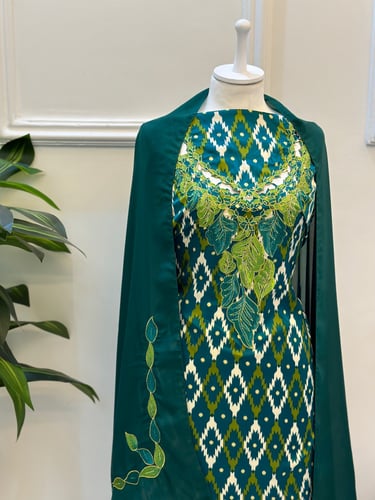 مخور مخرم حرير متروس فصوص اندونسي ناعم مع طرحة مطر...