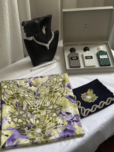 مخور حرير مخرم مع طرحة مطرزة