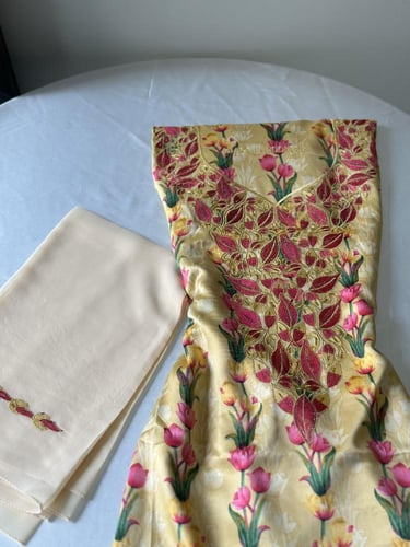 مخور حرير مع طرحة