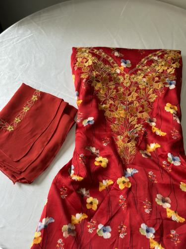 مخور حرير مع طرحة